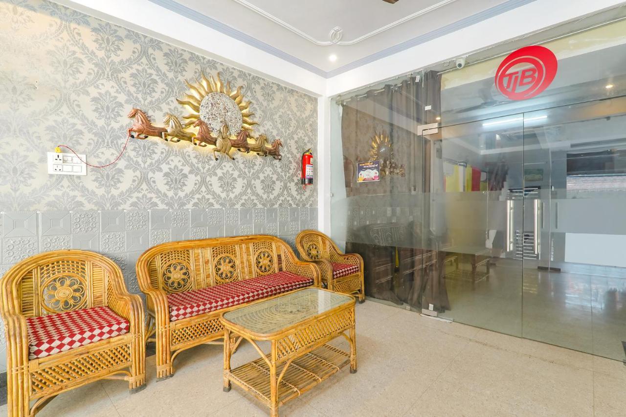 Fabhotel Triveni Allāhābād Junction Zewnętrze zdjęcie